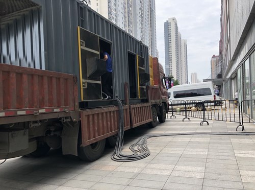 淮上低温环境下，柴油发电机组电池充满电的具体时间受哪些因素影响？