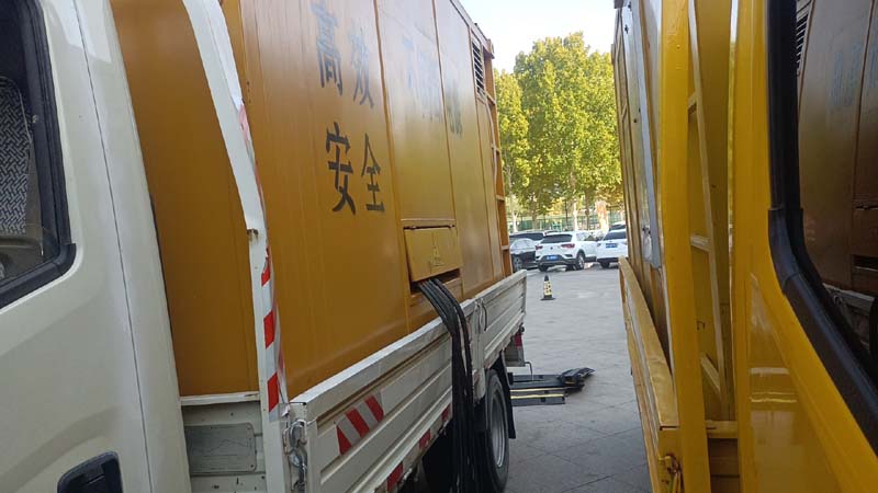 淮上如何判断柴油发电机组和UPS电源的切换时间是否符合要求?