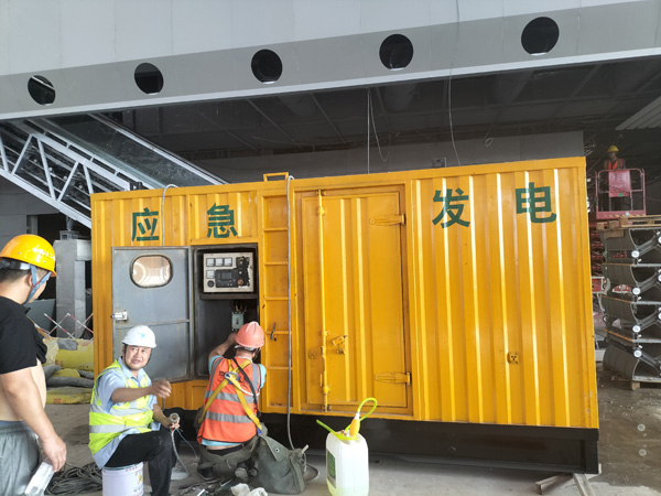 淮上怎样判断空气滤清器是否需要更换?